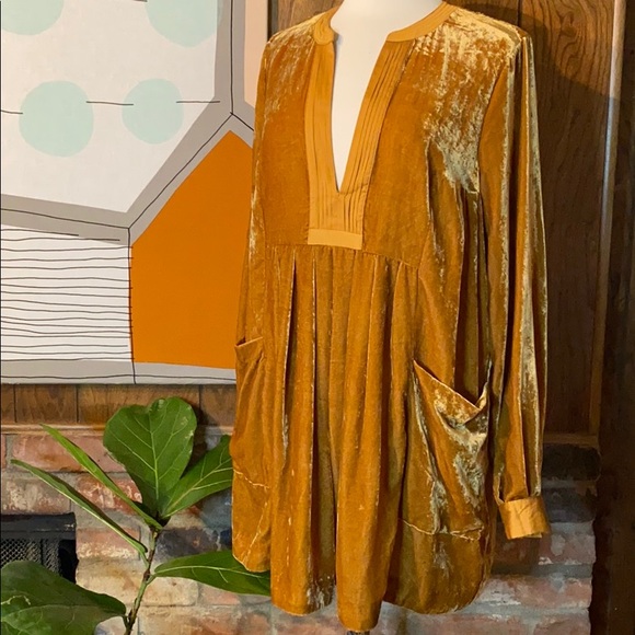 Free People Dresses & Skirts - Free People Crushed Velvet A little bit Alexis